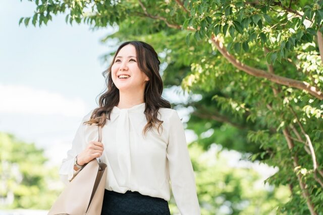 女性の写真