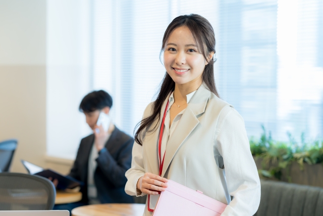 1人で営業活動をする